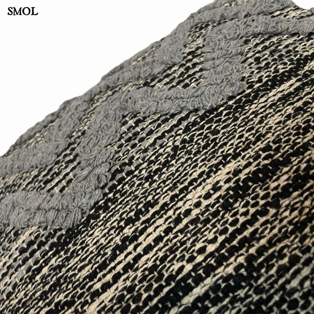 Pamut Díszpárna - fekete-szürke, 45x45 | LUTELU | SMOL - minta nagyítva