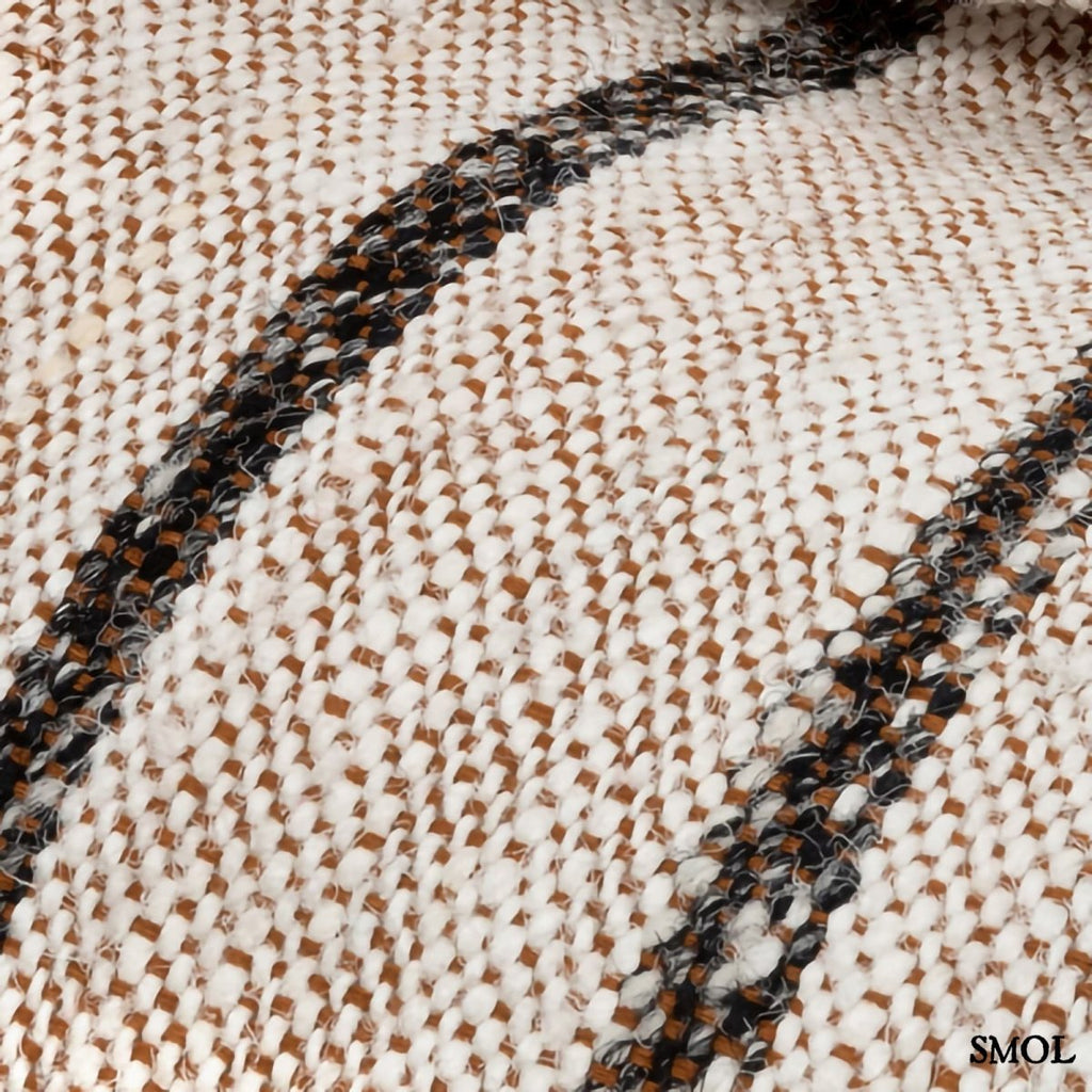 Csíkos, földszínű pamut díszpárnahuzat nagyítva