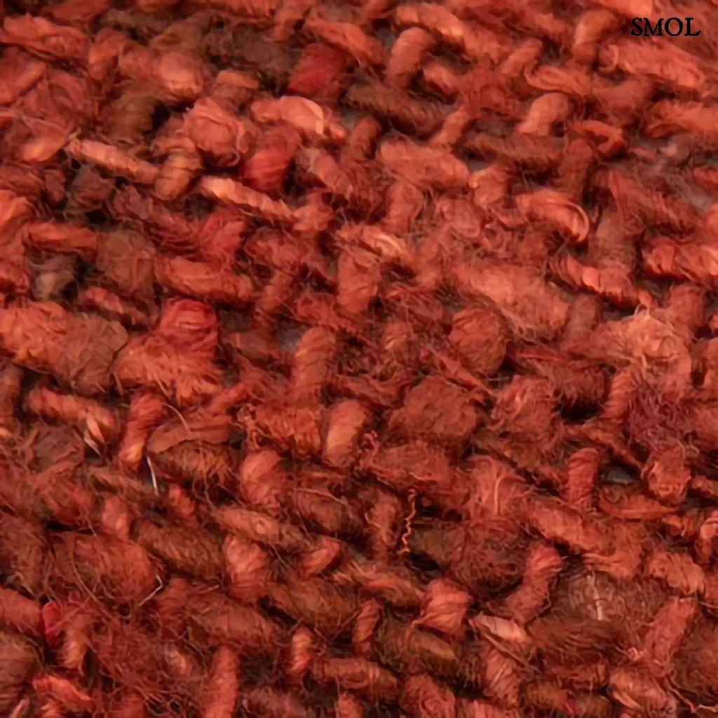 Bohém stílusú, cseresznyepiros párnahuzat rojtos szegéllyel nagyítva