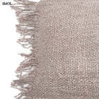 Gyöngyszürke díszpárnahuzat bojtokkal nagyítva