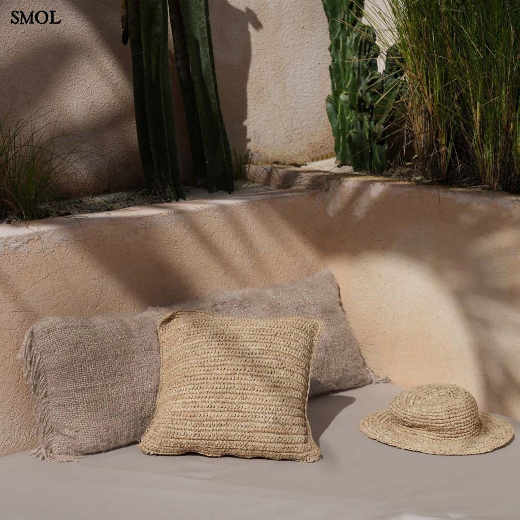 Natúr pamut díszpárnahuzat 100x35 cm-es méretben teraszon