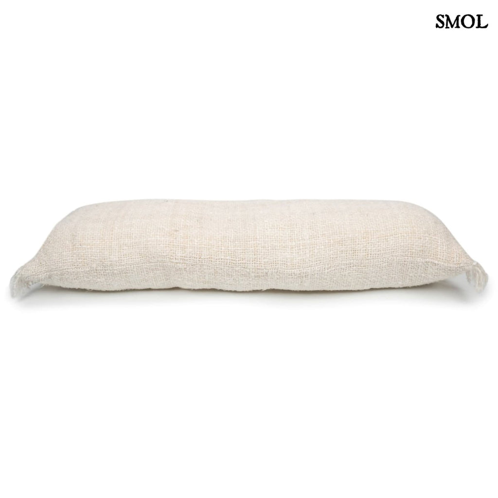 GEE CREAM krémszínű pamut díszpárnahuzat, letisztult, elegáns stílusban, fektetve