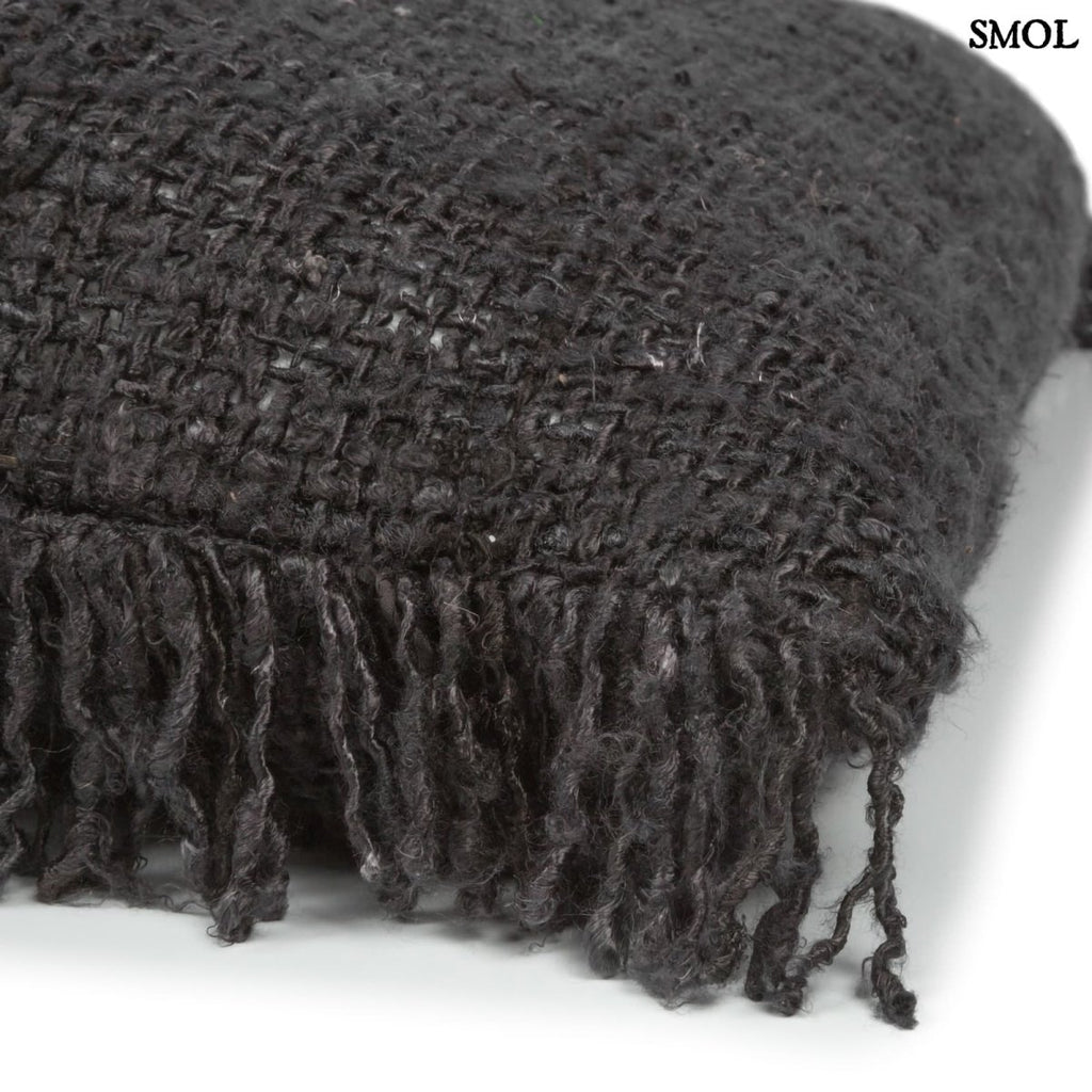 Rojtos, fekete-kék árnyalatú díszpárnahuzat sarok nagyítva