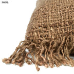 Barna, természetes textúrájú rusztikus díszpárnahuzat 40x40 cm méretben sarok nagyítva