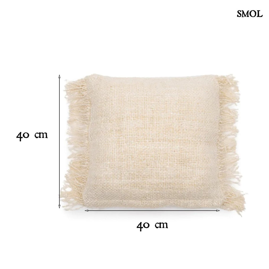 40x40 cm krémszínű pamut díszpárnahuzat boho rojtos szegéllyel méretekkel