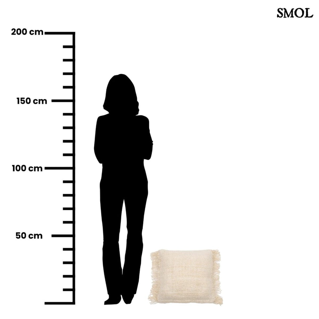 40x40 cm krémszínű pamut díszpárnahuzat boho rojtos szegéllyel méretarányosan