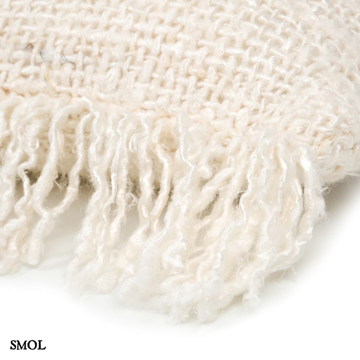 40x40 cm krémszínű pamut díszpárnahuzat boho rojtos szegéllyel nagyítva