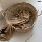 Natúr raffiából készült tárolókosár két füllel - pléddel