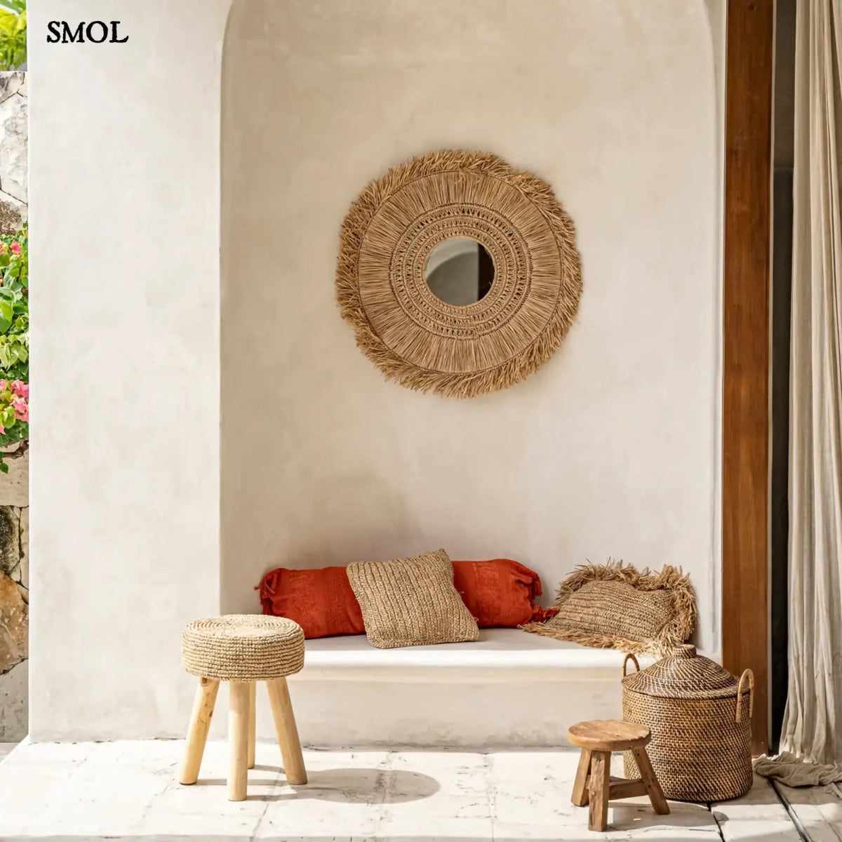 Kézzel font raffia ülőke natúr tíkfa lábakkal, párnákkal, tükörrel