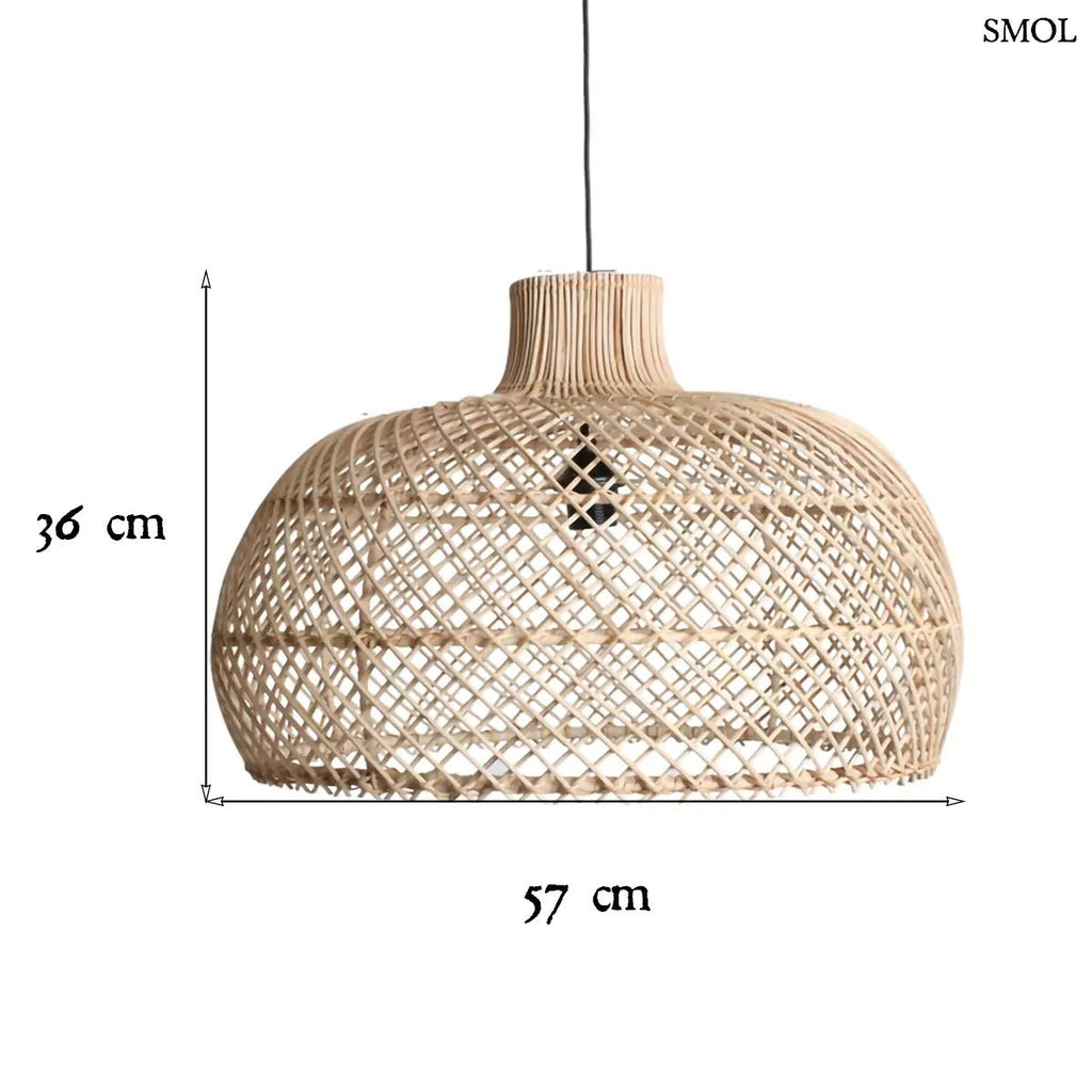 Modern, rácsos szerkezetű rattan függőlámpa natúr kivitelben, méretekkel