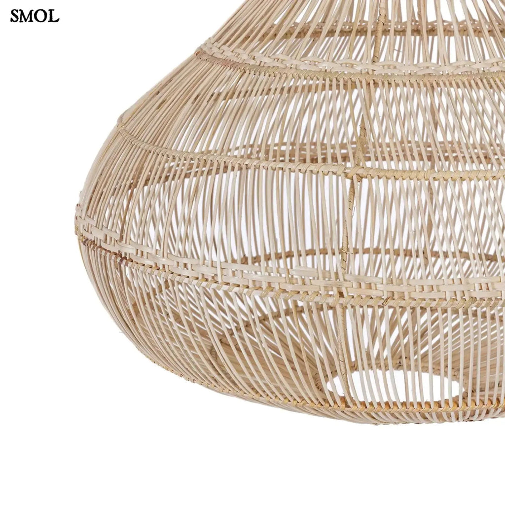 Natúr rattan függőlámpaernyő, csepp alakú, kézzel szőtt, organikus kiegészítő oldalról nagyítva