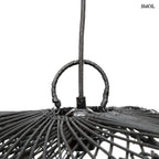 Fekete rattan függőlámpaernyő hullámos formával akasztó nagyítva