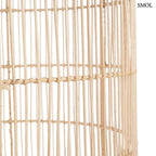 Hosszúkás, henger alakú natúr rattan függőlámpaernyő sűrű fonással és felső fogantyúval, oldalról nagyítva