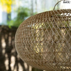 Rattan függőlámpaernyő Wholly, natúr, L méret, kézzel szőtt oldalról nagyítva