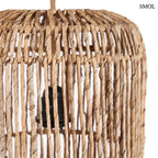 XL méretű, kézzel szőtt natúr rattan lámpaernyő banánlevélből, különleges kapszula formában, felső rész nagyítva