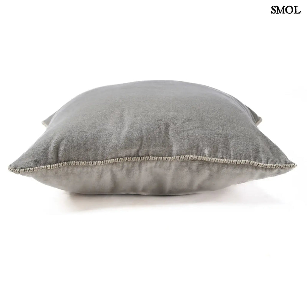 Szürke Bársony Díszpárnahuzat 50x50 | VELVET CRUSH - SMOL