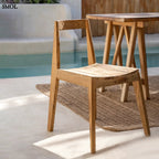 Natúr színű, újrahasznosított teakfából készült tömör fa étkezőszék egyszerű, modern dizájnnal teraszon