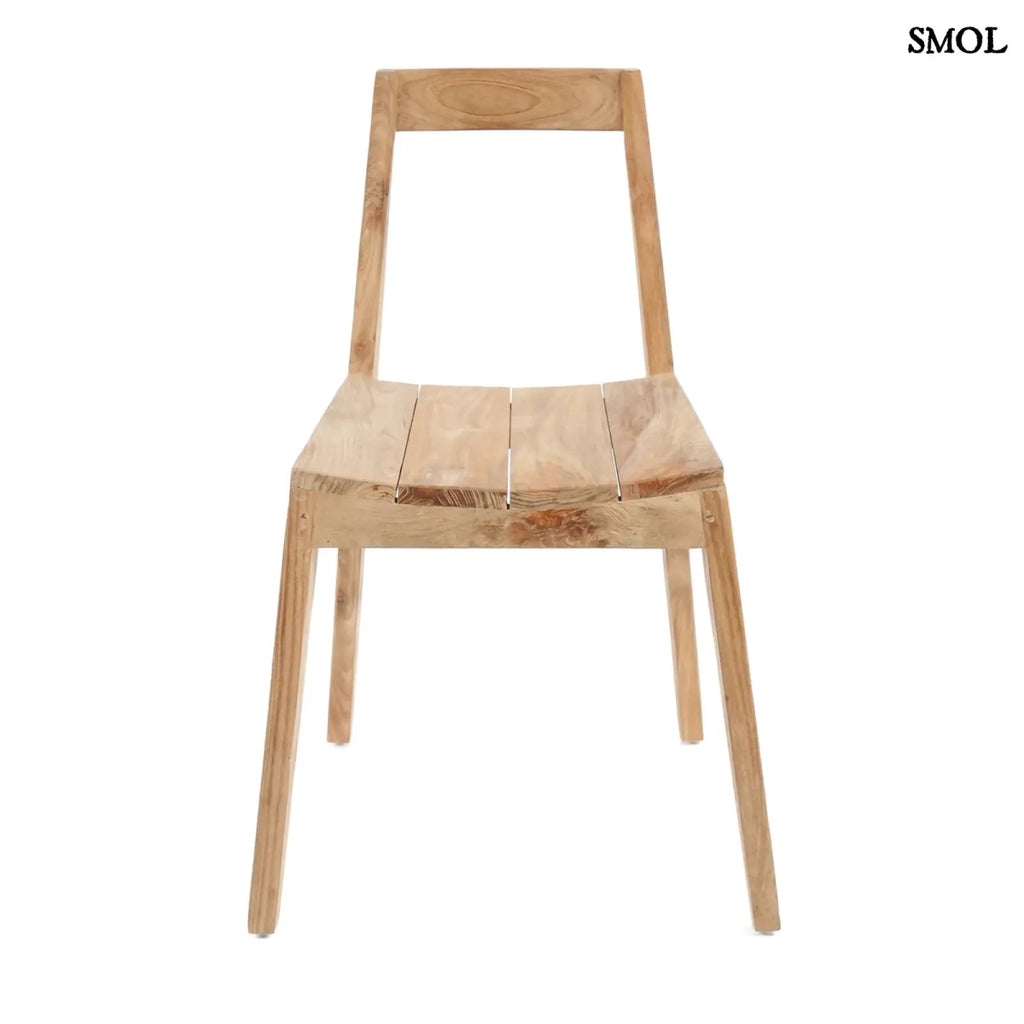 Natúr színű, újrahasznosított teakfából készült tömör fa étkezőszék egyszerű, modern dizájnnal szemből