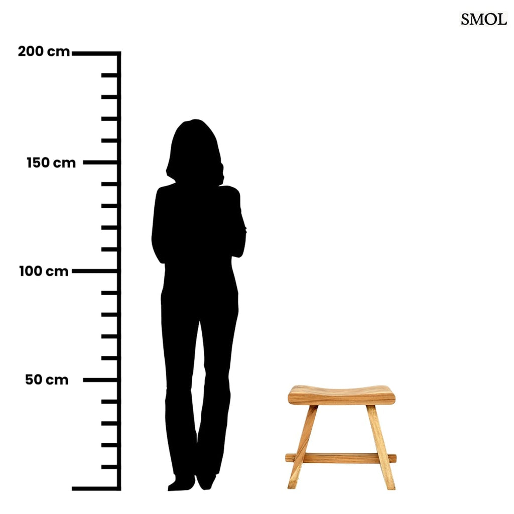 Ívelt ülőfelületű, tömör suar fából készült ülőke japán stílusban, méretarányosan