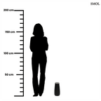 Modern fekete terrakotta váza natúr raffia peremmel, henger alakú kézműves lakásdekoráció egzotikus és minimál stílusú terekbe, méretarányosan