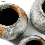 Antikolt szürke rusztikus terrakotta váza indonéz kézműves textúrával, felülről