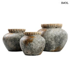 Váza - terrakotta, szürke, raffiával, 29 cm | STENY - SMOL