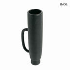 Modern fém váza és gyertyatartó matt fekete színben, vázaként fehér háttérrel