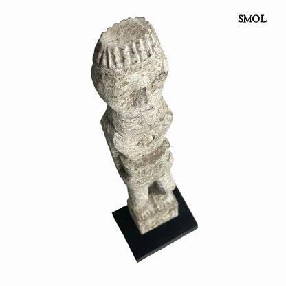 Szobor tartón - nagyméretű, fa, 46cm | SAFA - smol.hu - felülről