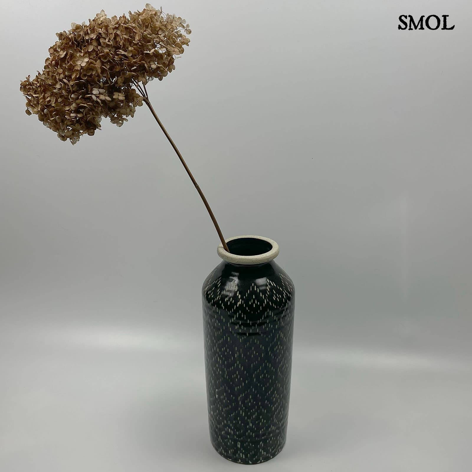 smol.hu - elvas, nagy kerámia váza 36 cm hortenziával