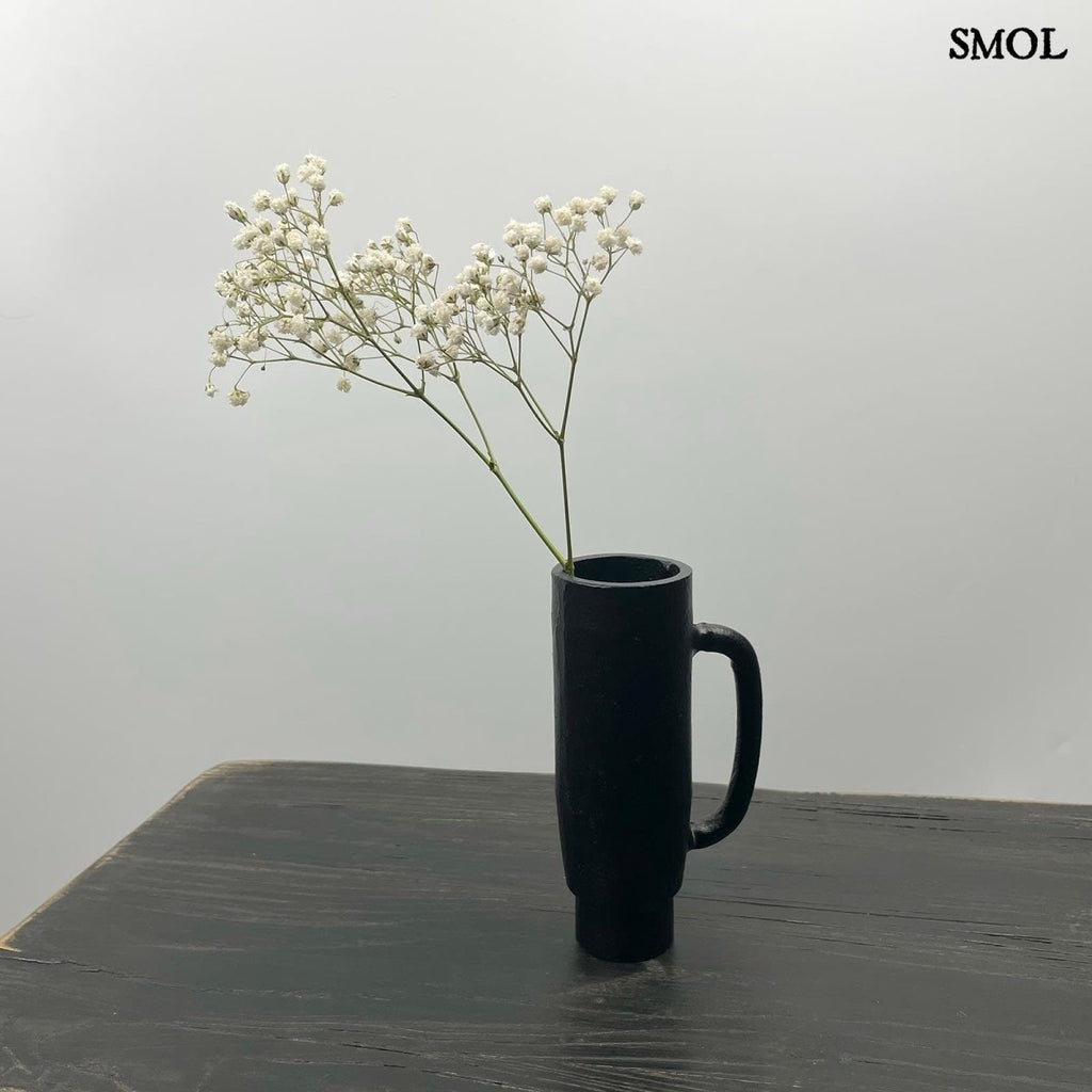 Gyertyatartó és váza - fekete, fém, 14cm | OLLIE - smol.hu - vázaként, szárított virággal