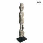 Szobor tartón - nagyméretű, fa, 46cm | SAFA - smol.hu - ferdén